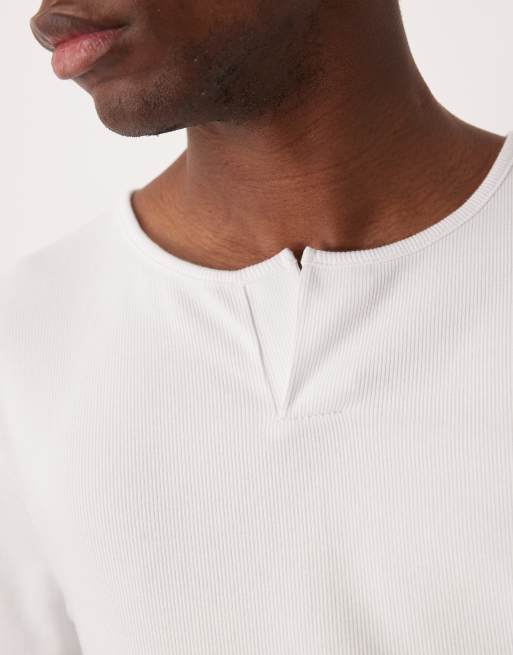 ASOS DESIGN - Geribbeld aansluitend T-shirt van zware stof met open hals in wit  , 2 van 4