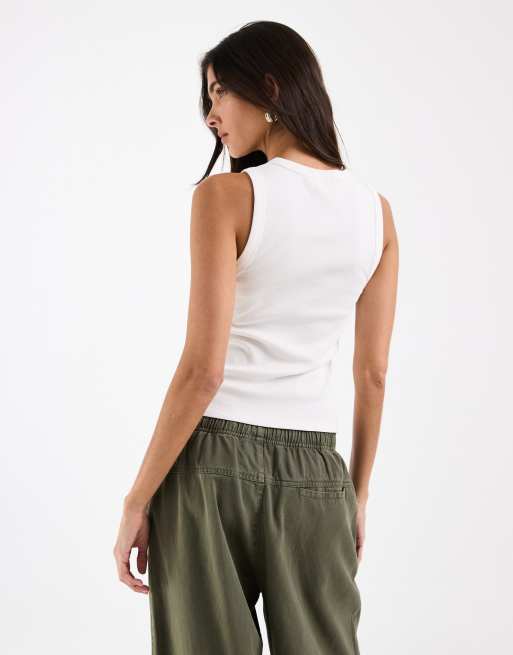ASOS DESIGN - Geribbeld hemdje met drukknopen in wit, 4 van 4