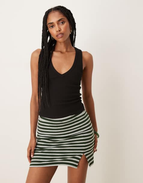 ASOS DESIGN - Geribbeld hemdje met V-hals in zwart - view 1