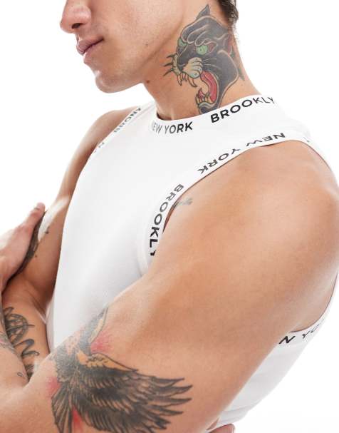 ASOS DESIGN - Geribbeld muscle fit hemdje in wit met bies - view 1