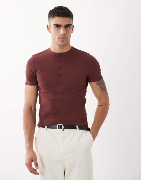 ASOS DESIGN - Geribbeld muscle fit T-shirt met Henley-hals in bruin - view 1