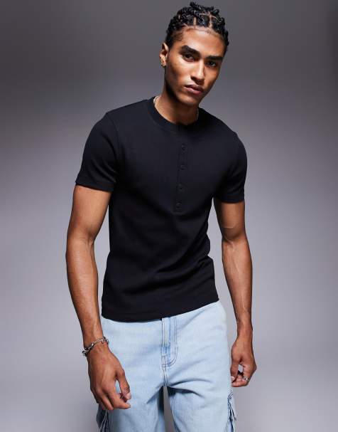 ASOS DESIGN - Geribbeld muscle fit T-shirt met Henley-hals in zwart - view 1