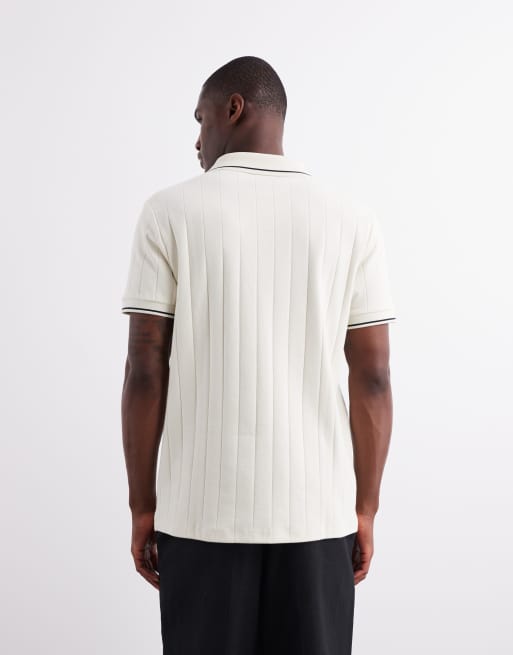 ASOS DESIGN - Geribbeld poloshirt met V-hals in crème, 3 van 5