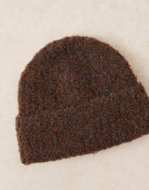 ASOS DESIGN - Geribbelde gebreide bouclé beanie in bruin, 2 van 3