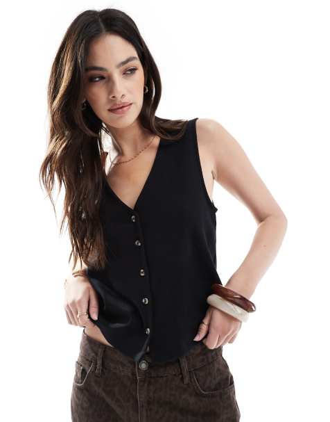 ASOS DESIGN - Geribbelde gilet met knoopsluiting in zwart - view 1