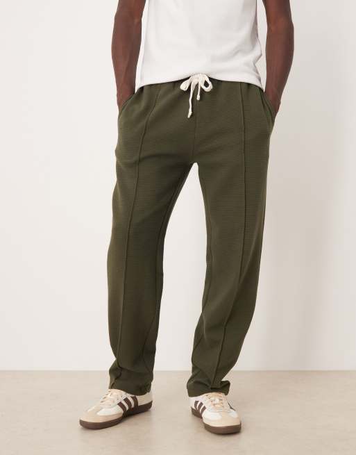 ASOS DESIGN - Geribbelde joggingbroek met rechte pijpen en plat gestikte plooien in kaki