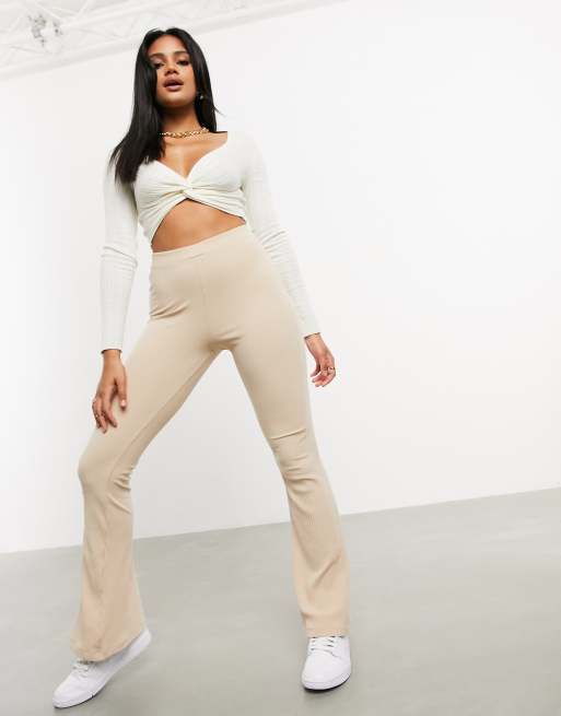 ASOS DESIGN - Geribbelde kick flare broek in zandkleur