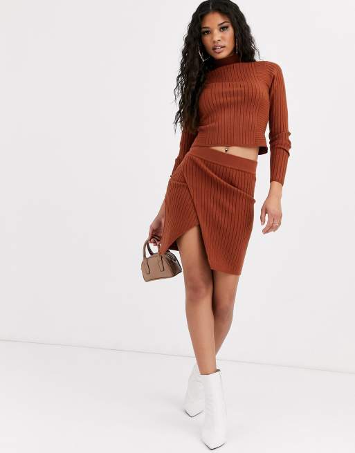 ASOS DESIGN - Geribbelde combi-set met detail in bruin, 3 van 3