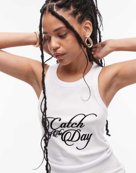 ASOS DESIGN - Geribbelde tanktop met racerhals en slogan in wit - view 1