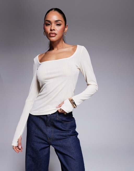 ASOS DESIGN - Geribbelde top met lage ronde hals en duimgaten in ecru