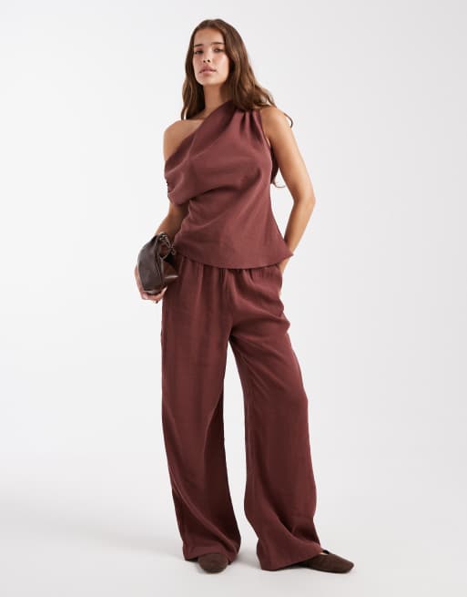 ASOS DESIGN - Gerimpelde top met blote schouder in bruin, deel van co-ord set, 2 van 4