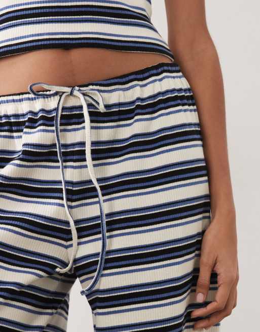 ASOS DESIGN – Gerippte Hose in Blau gestreift mit weitem Bein, Kombiteil, 4 von 5