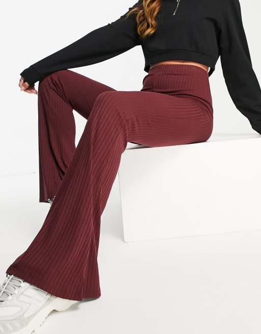  ASOS DESIGN – Gerippte Schlaghose in Ochsenblut