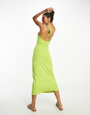 ASOS DESIGN - Geripptes Bodycon-Midikleid in Chartreuse mit Riemchendesign, eckigem Ausschnitt und Holzperlen-Grün