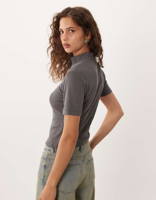 ASOS DESIGN geripptes Jersey-Polooberteil in Anthrazit, 4 von 4