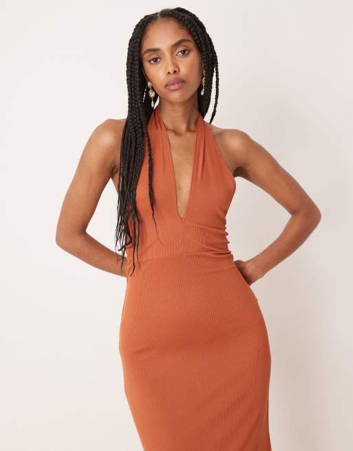 ASOS Design – Geripptes Midikleid in Rostrot mit verdrehtem Neckholder-Träger, 3 von 4
