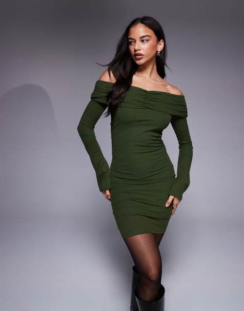 ASOS DESIGN – Geripptes Minikleid in Khaki mit Raffung und Carmen-Ausschnitt - view 1