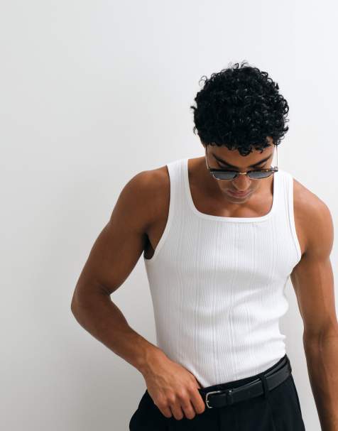 ASOS DESIGN – Geripptes Muskelträgertop in Weiß mit eckigem Ausschnitt - view 1