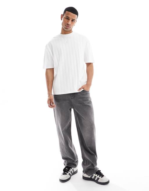 ASOS DESIGN – Geripptes Oversize-T-Shirt in Weiß