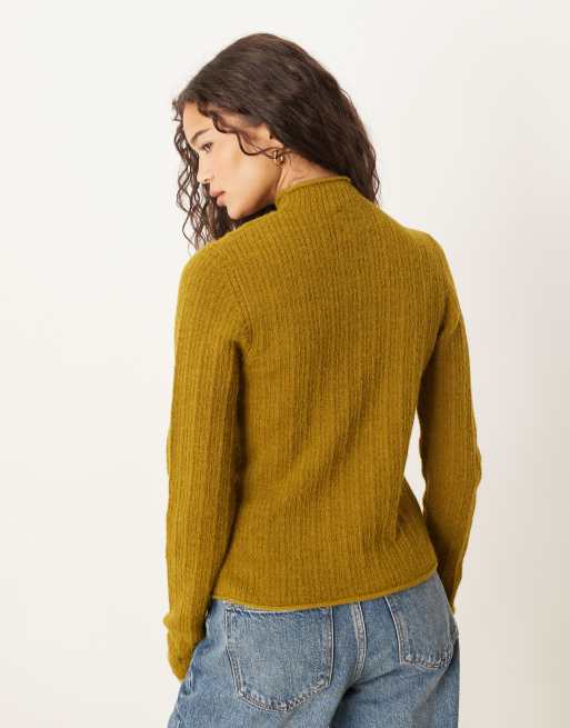 ASOS DESIGN – Geripptes Strickoberteil in der Farbe Kreuzkümmel mit Stehkragen und lockerer Passform, 3 von 4