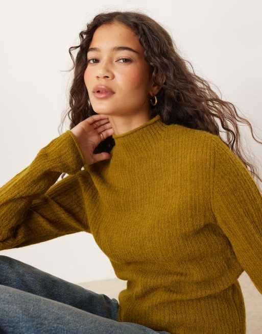ASOS DESIGN – Geripptes Strickoberteil in der Farbe Kreuzkümmel mit Stehkragen und lockerer Passform, 4 von 4