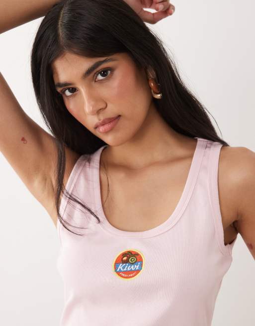 ASOS DESIGN – Geripptes Tanktop in Rosa mit Stickerei und U-Ausschnitt, 2 von 4