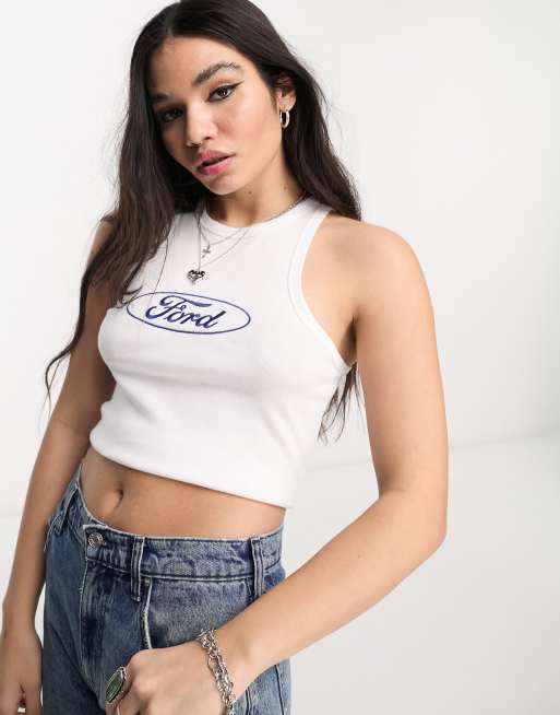 ASOS DESIGN – Geripptes lizenzierter | Ford-Grafikstickerei Tanktop in ASOS Weiß mit