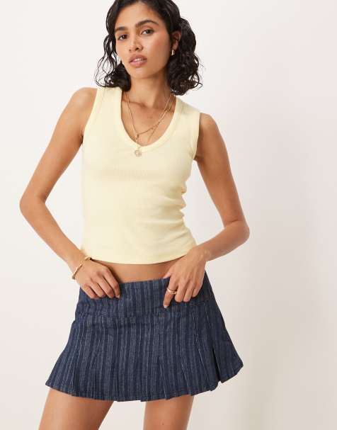 ASOS DESIGN – Geripptes Trägertop in Zitronengelb mit V-Ausschnitt - view 1
