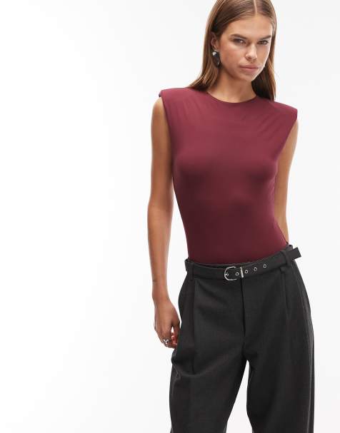 ASOS DESIGN – Geschmeidiger, ärmelloser Body in Burgunderrot mit Schulterpolstern - view 1