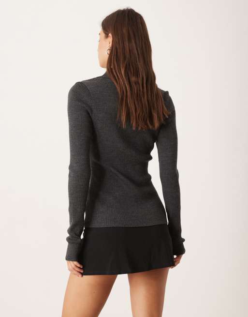 ASOS DESIGN – Geschmeidiger Skort in Schwarz mit Knopfdetail, 2 von 5