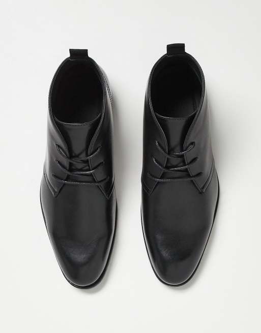 ASOS DESIGN – Geschnürte Chukka-Stiefel in Schwarz, 4 von 4