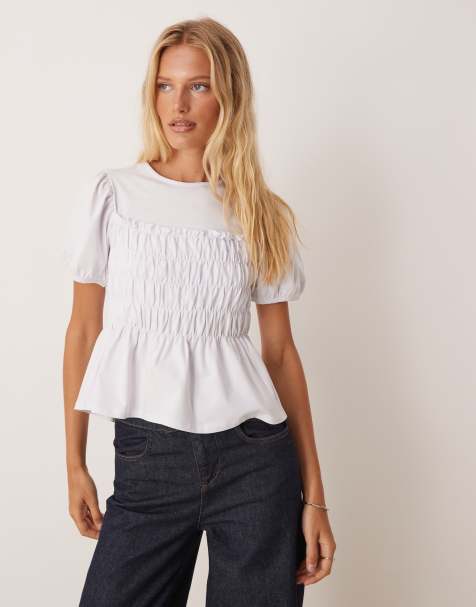 ASOS DESIGN - Gesmokt T-shirt in wit - view 1