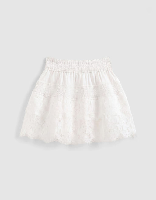 ASOS DESIGN - Gesmokte bandeau-top met kanten zoom in wit, 6 van 7