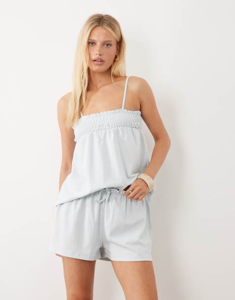 ASOS DESIGN gesmokte, luftige Shorts als Kombiteil in Hellblau - view 1