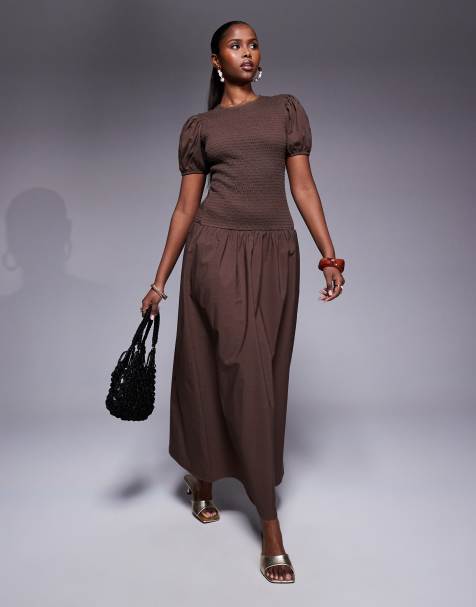 ASOS DESIGN - Gesmokte maxi jurk met verlaagde taille in bruin - view 1