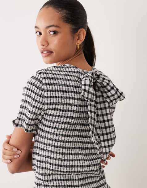 ASOS DESIGN - Gesmokte top met strikdetail en korte mouwen in gingham ruit - view 1