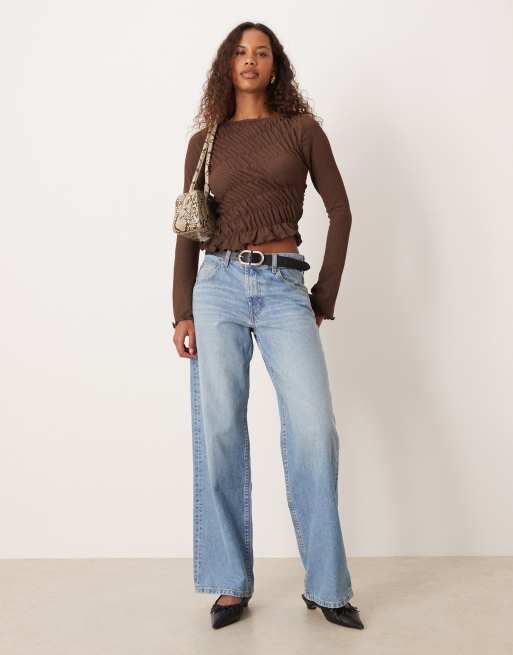 ASOS DESIGN - Gesmokte top met uitlopende lange mouwen in chocoladebruin, 3 van 4