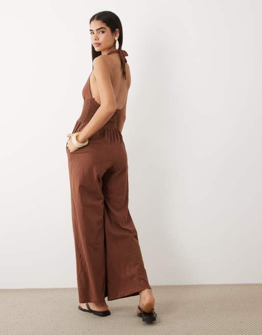 ASOS DESIGN – Gesmokter Häkel-Jumpsuit in Braun, 2 von 4