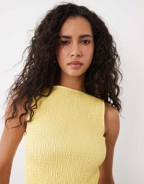 ASOS DESIGN – Gesmoktes, ärmelloses Tanktop in Buttermilchgelb - view 1