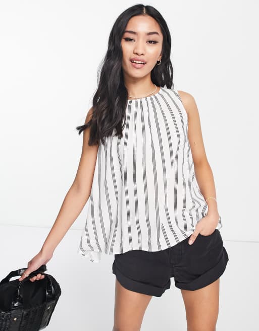 ASOS DESIGN – Gesmoktes Camisole mit Streifen
