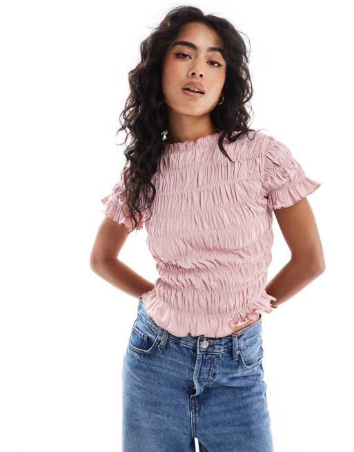 ASOS DESIGN Gesmoktes knapp geschnittenes T Shirt in gedecktem Rosa