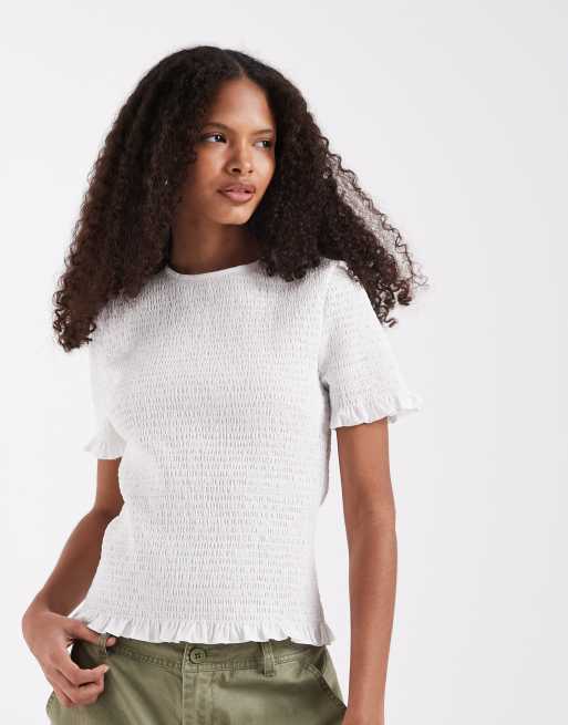 ASOS DESIGN – Gesmoktes, kurzärmliges Oberteil in Weiß mit Schleifendetail, 2 von 4