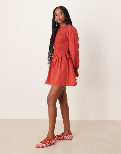 ASOS DESIGN – Gesmoktes Minikleid aus Leinenmix in Rot, 4 von 4