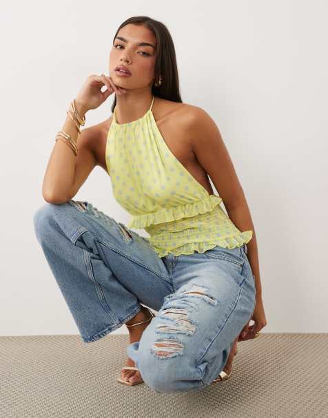 ASOS DESIGN – Gesmoktes Neckholder-Oberteil aus Netzstoff in Gelb mit Polka Dots - view 1
