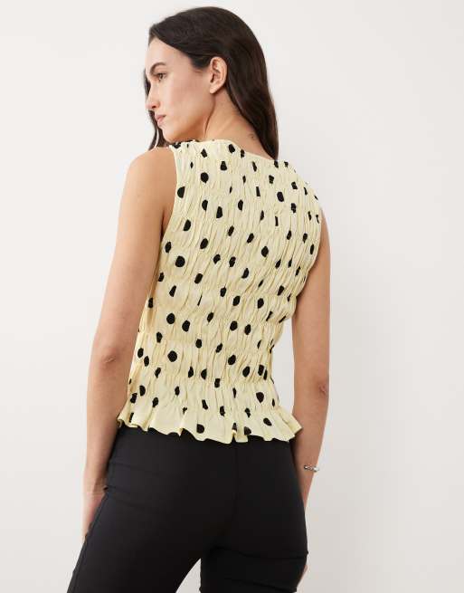 ASOS DESIGN – Gesmoktes Oberteil in Buttermilchgelb mit schwarzen Polka Dots und U-Boot-Ausschnitt , 2 von 4