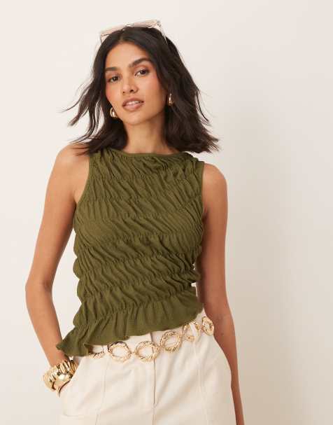 ASOS DESIGN – Gesmoktes Oberteil in Khaki mit asymmetrischem Schnitt - view 1
