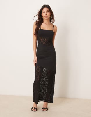 ASOS DESIGN - Gespleißtes Spitzen-Maxikleid mit Camisole-Trägern-Schwarz