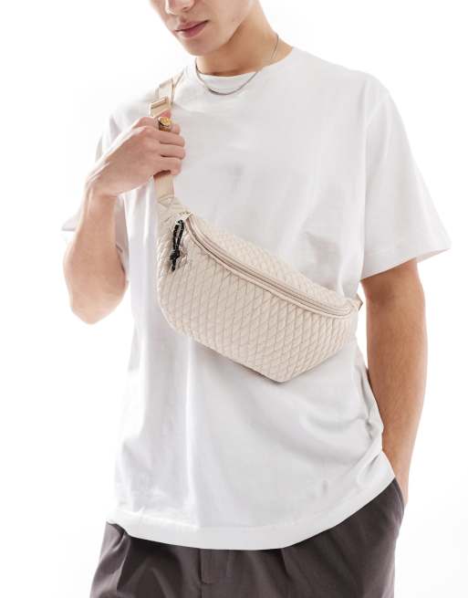 ASOS DESIGN – Gesteppte Gürteltasche in Ecru
