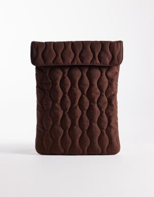 ASOS DESIGN - Gesteppte Laptoptasche in Schokobraun-Brown