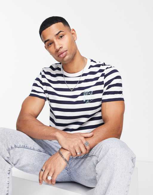 ASOS DESIGN - Gestreept T-shirt in marineblauw en wit met borduursel op de borst